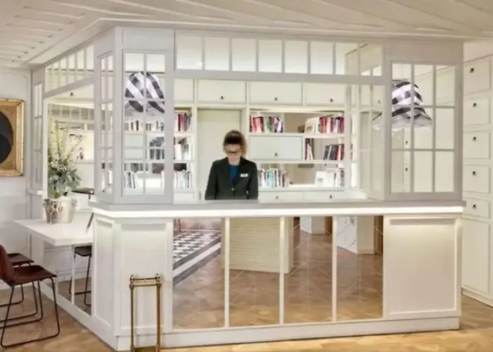 H10 Duque De Loule Lizbona